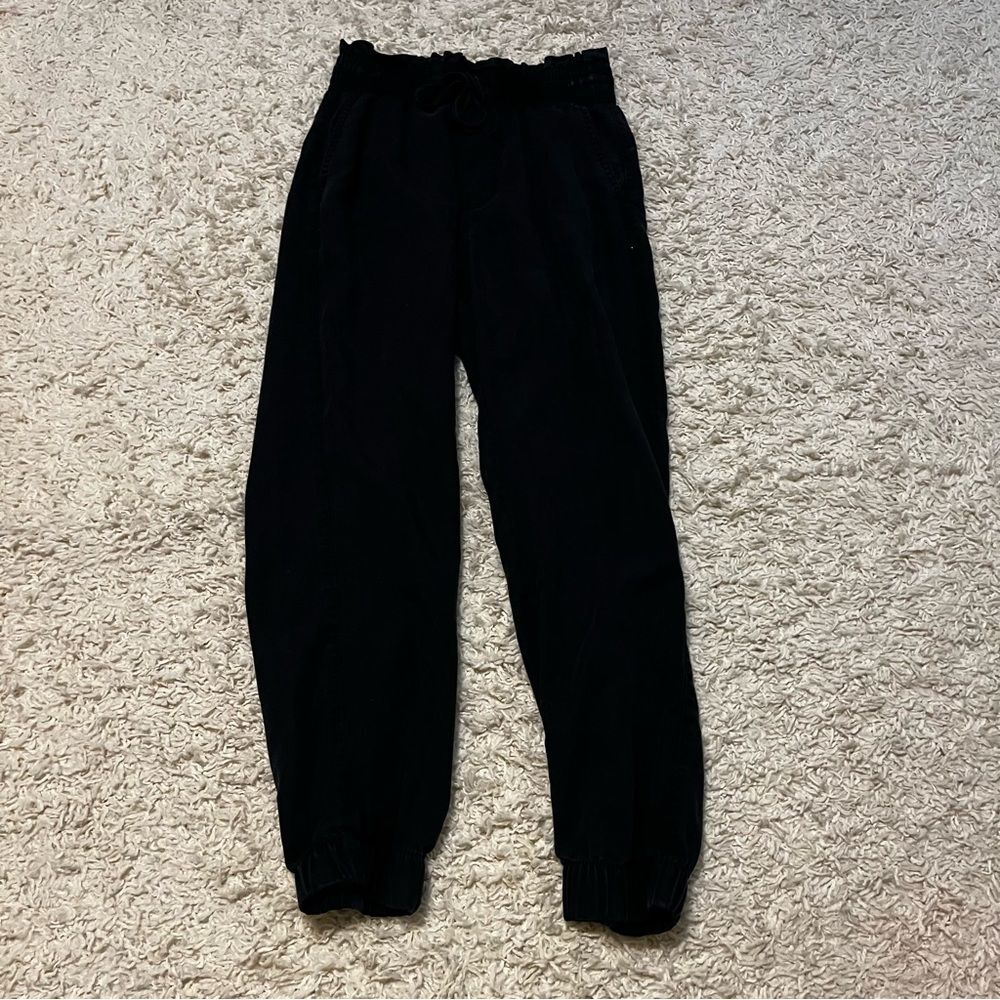 Abercrombie and Fitch black paperbag joggers size xs